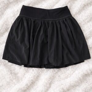 Ivivva by Lululemon Black girls Skirt / skort size youth 10
